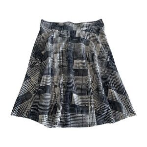 Tiffany & Grey sassy swing skirt Elastic waist comfort perfect 2wear with boots